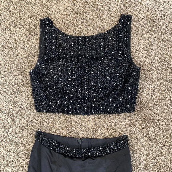 Sherri Hill Black Two Piece Gown - Picture 6 of 11